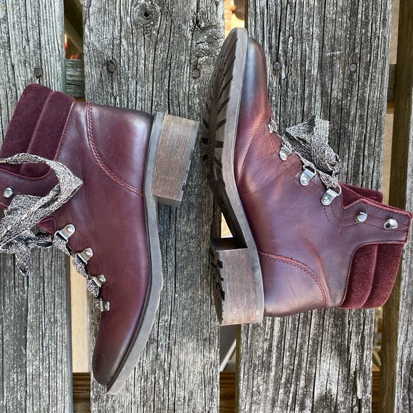 Sam Edelman Darrah Hiking Boots - Picture 12 of 16